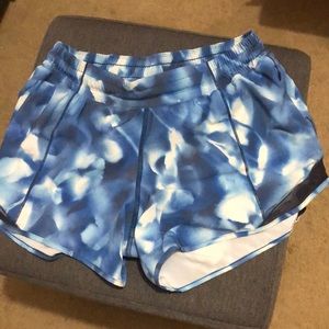 Lululemon hotty hot short tall